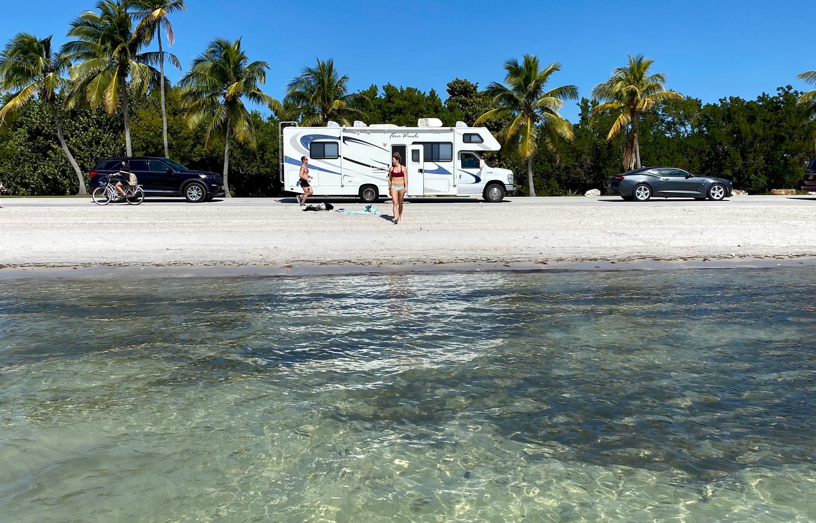 Free 200 miles/night! -  30' Thor FourWinds ClassC