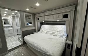 Presidential Luxury Coach
