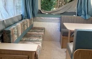 Pop-up camper