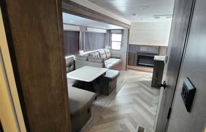 2020 Forest River RV Salem 30QBSS RV rental photo 11