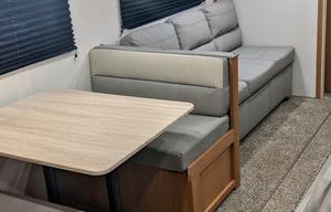 Clean 2022 Camper W/ Queen Room and Bunk Room