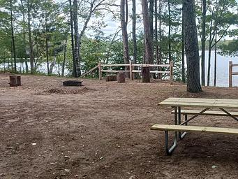 GOOSENECK LAKE CAMPSITE 4 table and Fire Ring