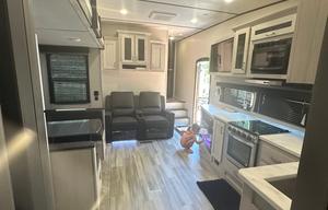 2023 Keystone RV Sprinter 31TB RV rental photo 4
