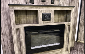 Luxury Family Arctic Wolf Sleeps 8