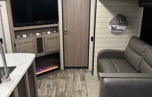 2022 CrossRoads RV Sunset Trail Super Lite SS330BH