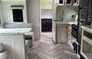 2023 EAST TO WEST Della Terra 312BH