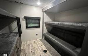 2022 Venture RV SportTrek ST327VIK RV rental photo 11