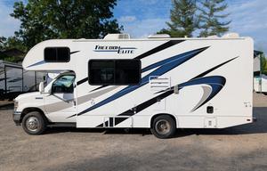 Freedom Elite | Cozy and Easy to Drive Class C RV