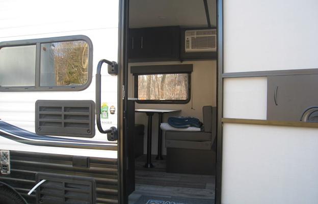 2022 Keystone RV Springdale 1800BH