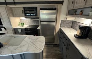 2024 Heartland Sundance Ultra Lite 293RL