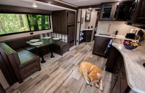 Fully Stocked Camper great for Families or Couples