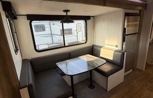 2022 Trail Runner 255RL (6402)