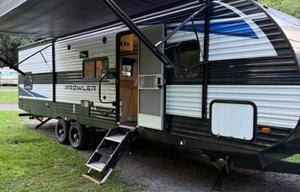 2021 Prowler 303BH RV rental photo 3