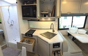 2026 Thor Coleman 28EZF with Camping Essentials