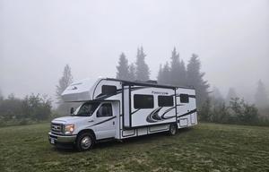 2022 31' Forest River/Unlimited Miles - Pristine!