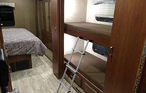 2016 Thor Hurricane 34J Bunkhouse
