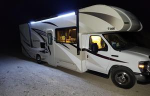 2017 Thor motor coach quantum series RQ29