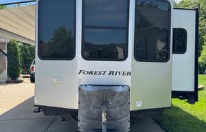 The Frontier – Extended Stay Retreat