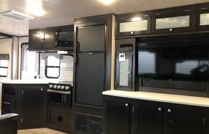 2019 Heartland North Trail 31BHDD King