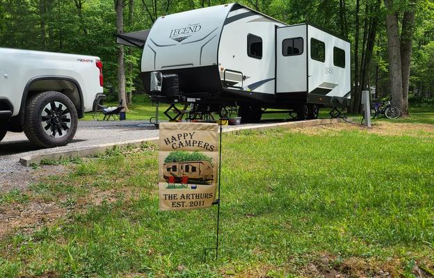 2019 Forest River RV Surveyor 295QBLE RV rental photo 1