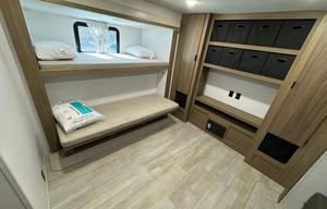 "Jett Stream" 2025 Bunkhouse Camper with King bed