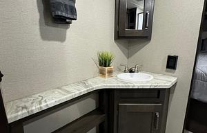Bunkhouse - Master Suite - Delivery Available