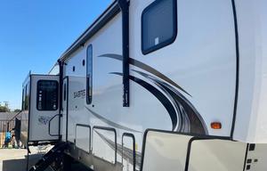 James's 2021 Forest River Sabre 36BHQ