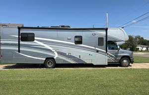 2021 Winnebago Minnie Winnie 31K