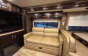 #14_40 ft Motorhome w/ bunks & 1.5 baths