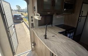 Family Friendly 2022 Cruise Lite trailer