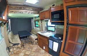 2015 Palomino Puma Unleashed 24’