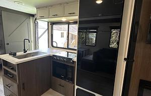 Family-Friendly Prime Time Avenger – Sleeps 8