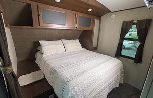 2016 Keystone RV Premier Ultra Lite 34BHPR