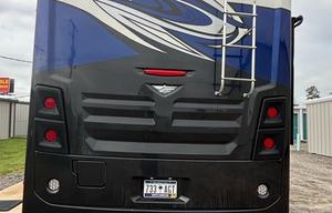 Class A Bounder 2 Full Bath w/ King and Bunkhouse