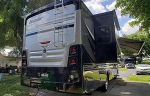 2017 Fleetwood RV Bounder 35K