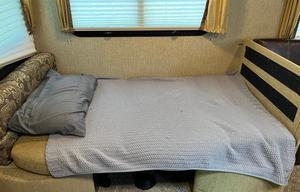 ***Delivery Only - Keystone Outback UL 276UBH