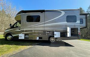 2017 Isata 3, Diesel, Auto-level, Fully Loaded.