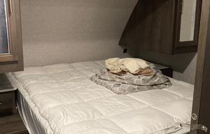 Family RV with bunk beds, queen bed, and more!