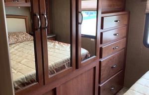 2017 Thor Motor Coach Freedom Elite 29FE