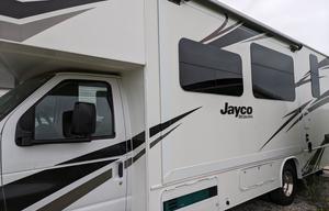 Kristen’s Vacation Home on Wheels