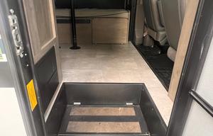 Family and Pet Friendly fun in this Freelander RV!