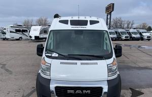 2021 Roadtrek Play ( dog friendly)