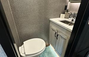 2022 Jayco North Point 382FLRB