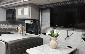 MEET THOR, OUR HIGH CLASS RV FOR 8
