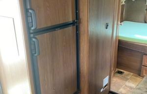 2017 Coachmen RV Leprechaun 260DS Ford 450
