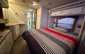 2003 Coachmen  Sportscoach Cross Country
