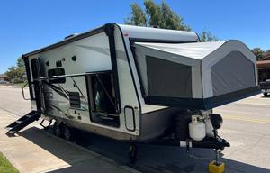 Rockwood Roo 235S
