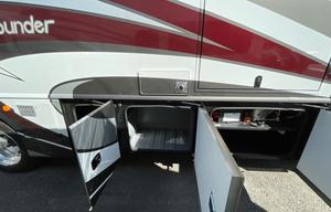 2022 Fleetwood RV Bounder 33C (Brand New)