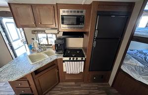 24’ keystone hideout! Double bunk!
