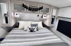 Easy Come, Easy Go RV | 2 Miles From F1 & COTA